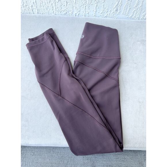 Lululemon In Movement 7/8 Tight *Everlux 25" Size 2 Purple - Picture 5 of 8